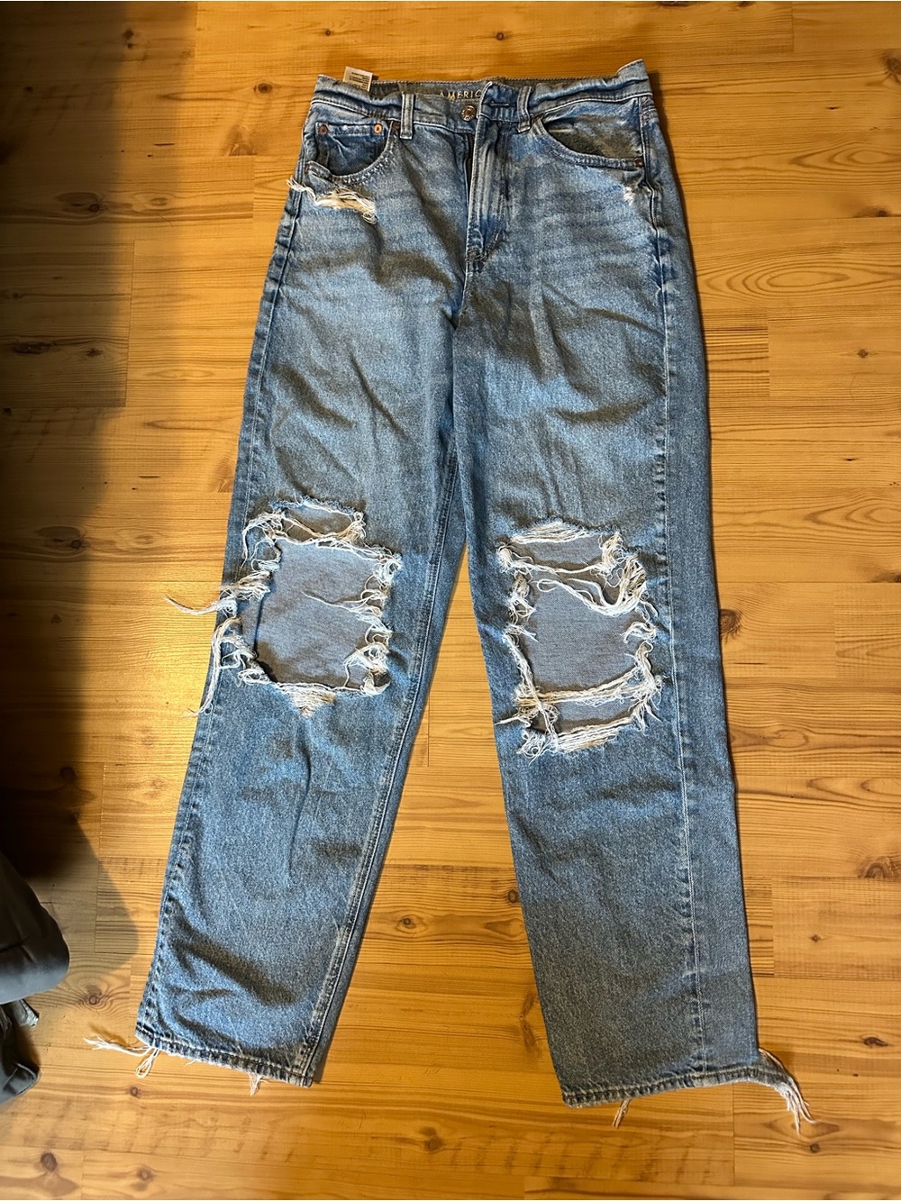 American Eagle- Highest Rise Baggy Straight